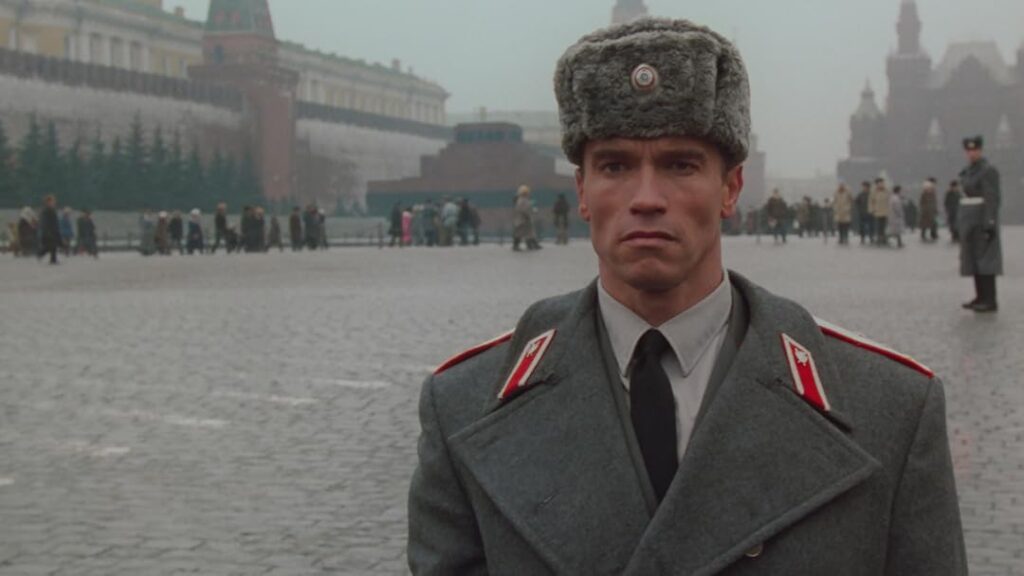 Red Heat - A Gritty, Cold War-Era Buddy-Cop Thriller