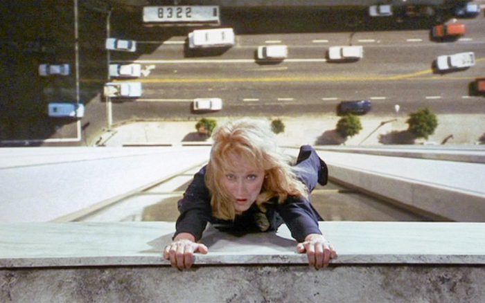 Postcards from the Edge - A Hollywood Mother-Daughter Dynamic