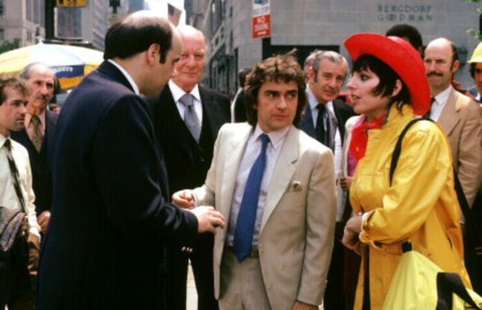 Arthur - The Charming Alcoholic Millionaire Who Finds Love